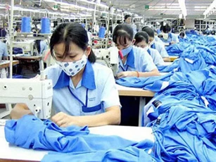 Mỹ và EU tạm ngưng nhập hàng dệt may của Việt Nam vì dịch COVID-19