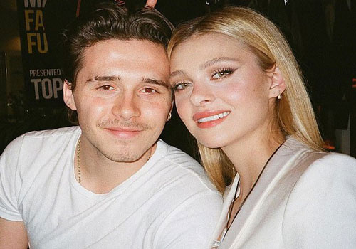 Brooklyn Beckham viết cho bạn gái: 'Yêu em nhiều'