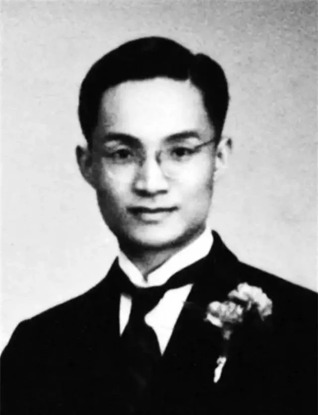  Nhà văn Kim Dung thời trẻ 