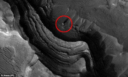 "Người ngoài hành tinh" đã xây tháp trên sao Hỏa