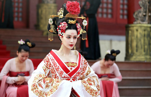 Tạo hình cổ trang cung đình sao nữ Hoa ngữ: Lưu Thi Thi khí chất ngút ngàn vẫn không thể vượt qua ngôi 'nữ hoàng' của Phạm Băng Băng