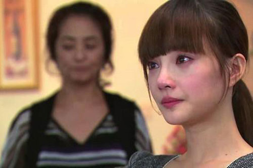 Khổ sở vì mẹ chồng lúc nào cũng có ác cảm với con dâu