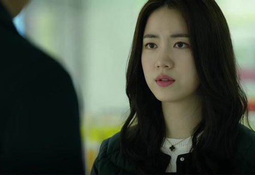 Câu nói khích bác của mẹ vợ khiến tôi không kìm nén được bản thân liền ném văng nồi cơm điện ra sàn nhà rồi bỏ đi