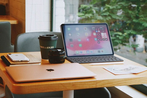 Apple bán MacBook Air và iPad Pro 2018 tân trang với giá siêu "mềm"