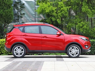 SUV động cơ tăng áp, giá gần 300 triệu, cạnh tranh với Ford EcoSport, Hyundai Kona