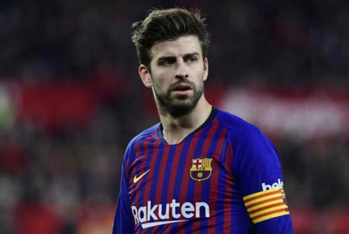 =9 Gerard Piqué (Barcelona) 500 triệu USD. Ảnh: Meme-arsenal.com.