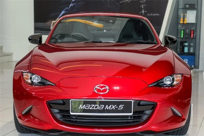 Chi tiết Mazda MX-5 RF 2020 - thiết kế lạ, vận hành thú vị