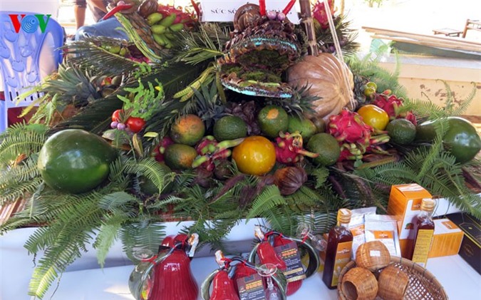 thiếu nữ miền tây duyên dáng trên chợ nổi đồng mô hình 8 thieu nu mien tay duyen dang tren cho noi dong mo hinh 8