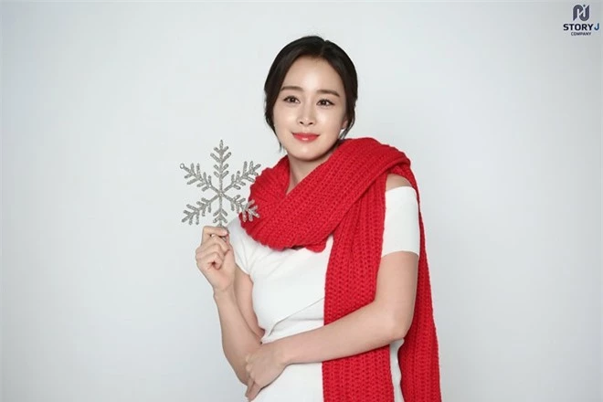 kim tae hee: bieu tuong nhan sac vuot thoi gian cua man anh han  hinh 9