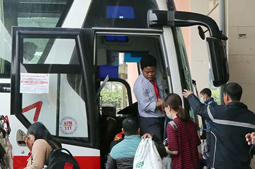 Doanh nghiệp vận tải khách bố trí lại hoạt động trong dịch COVID-19