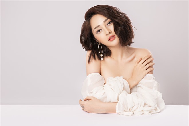 5 nữ ca sĩ Việt có khuôn mặt đẹp càng ngắm càng mê