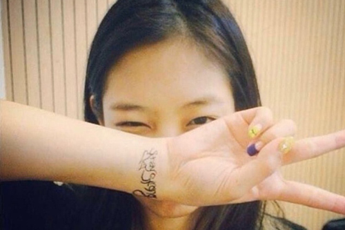 Jennie từng có một hình xăm ý nghĩa trước khi ra mắt cùng BlackPink