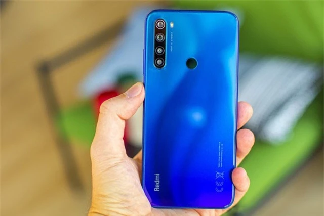 Những smartphone tầm trung và giá rẻ sở hữu cụm 4 camera - 1