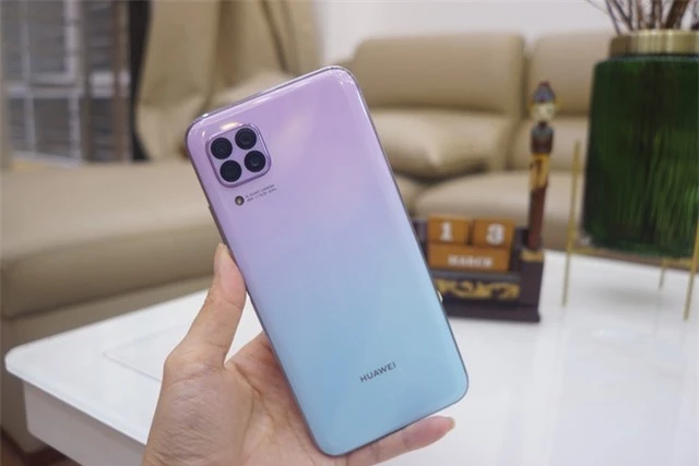 Những smartphone tầm trung và giá rẻ sở hữu cụm 4 camera - 7