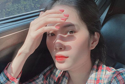 Nam Em xuất hiện với gương mặt hốc hác, chia sẻ tâm trạng tiêu cực liên quan đến chuyện tình cảm