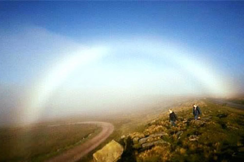 Cầu vồng trắng được hình thành như thế nào?