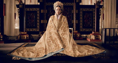 Vì lời buột miệng chê chồng, Hoàng Phi đang được sủng ái phải nhận kết cục chết thảm