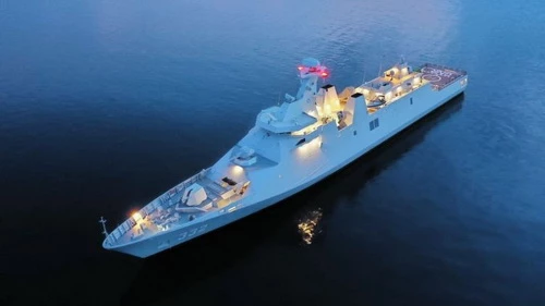 Khinh hạm KRI Gusti Ngurah Rai - Chiếc SIGMA 10514 PKR thứ hai của Hải quân Indonesia. Ảnh: Jane's Defense Weekly.