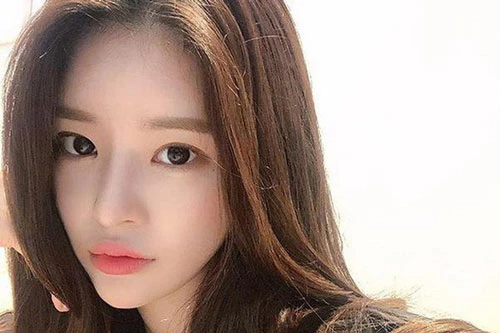 Diễn viên Yoo Hye Won. Diễn viên Yoo Hye Won.