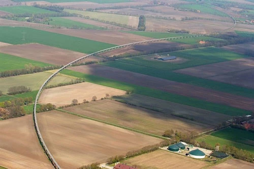 2. Cầu Transrapid-Versuchsanlage Emsland (Đức). 12.000 mét. Ảnh: Top10hq.