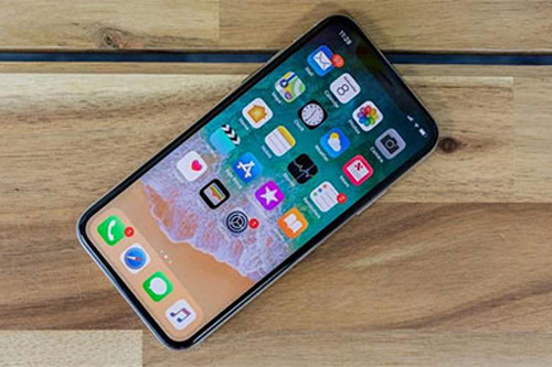 iPhone X giảm giá 'sập sàn' tại Việt Nam khiến các fan 'phát sốt'