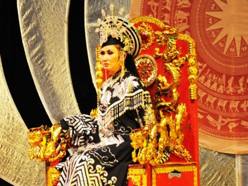 Vị vua duy nhất trong lịch sử Việt đem vợ thưởng cho thần tử