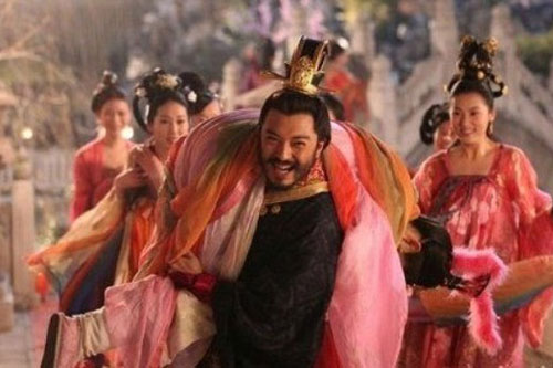 'Kinh hãi' với những thói quen chấn động của các 'ông hoàng bà chúa'