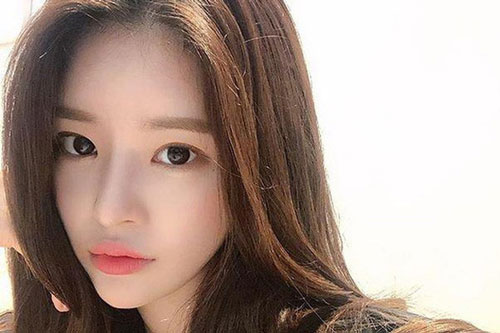 Công ty quản lý trả lời trước tin đồn Yoo Hye Won hẹn hò với Seungri