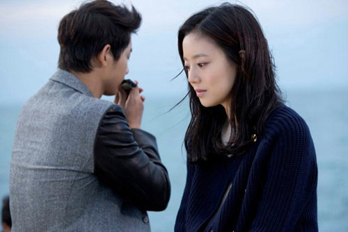 Tôi sững sờ khi nghe chồng run rẩy hỏi "vợ à, cái thai trong bụng em là của ai?"