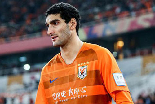 Fellaini là cầu thủ đầu tiên tại Super League Trung Quốc dương tính với Covid-19