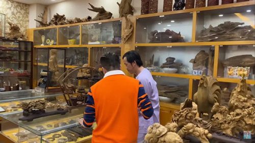 Ít người biết về căn phòng chứa khối gia tài trị giá nhiều tỷ đồng của danh hài Hoài Linh