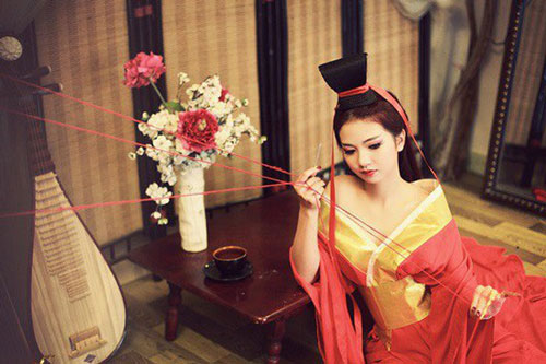 Đông Phương Bất Bại và mối tình "dị" trong tiểu thuyết Kim Dung