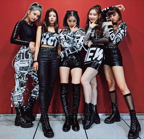 5. ITZY. Lượt theo dõi: 4,1 triệu. 5. ITZY. Lượt theo dõi: 4,1 triệu.