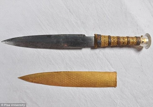Lưỡi kiếm sắt trong thời kỳ đồ đồng được làm từ sắt thiên thạch