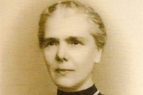 Nữ kỹ sư đầu tiên trong lịch sử khoa học thế giới là ai?