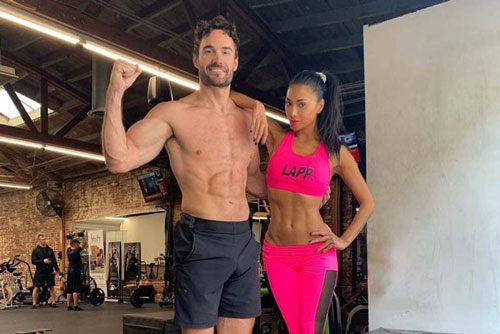 Nicole Scherzinger tình tứ bên bồ kém 7 tuổi