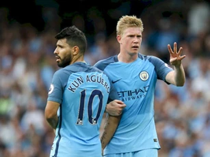 Top 10 cầu thủ thi đấu hay nhất Premier League mùa giải 2019/2020