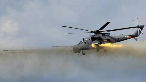 Trực thăng Mi-35 khai hỏa.