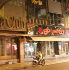 TP.HCM đóng cửa các quán ăn, nhà hàng, khu vui chơi, cơ sở làm đẹp đến hết tháng 3