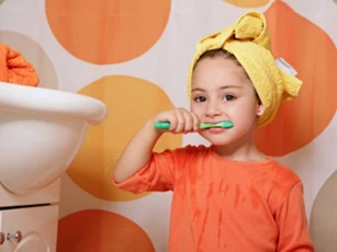 Sai lầm nghiêm trọng của mẹ khi cho trẻ đánh răng cần bỏ ngay