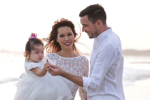 Hà Anh tiết lộ sự khác biệt trong cách ăn uống với chồng Tây và những món đồ cần tích trữ nếu bị cách ly 1 tháng vì Covid-19