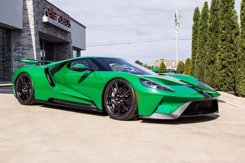 6. Ford GT.