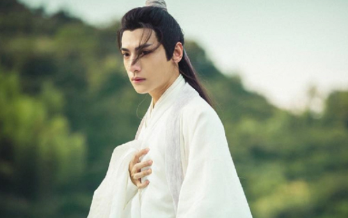 Những sao nam Hoa ngữ đốn tim fan vì thần thái xuất thần với tạo hình cổ trang