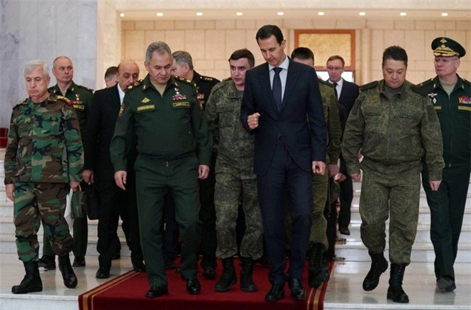 Đại tướng Shoigu mang tin vui tới cho Tổng thống Syria: Thời khắc giải phóng Idlib đã đến! - Ảnh 1.