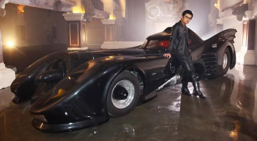 "Choáng ngợp" trước dàn siêu xe và độ giàu có của sao Hoa ngữ