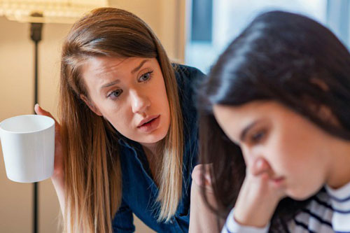 Lo lắng vì con gái tuổi teen hay nói dối