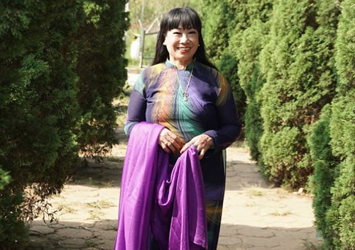 NSƯT Thuý Đạt viết ca khúc cổ vũ chống Covid-19 khi đang tự cách ly tại nhà