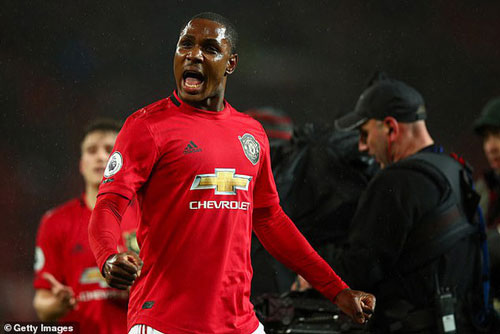 Man Utd sẽ kích hoạt điều khoản mua đứt Odion Ighalo