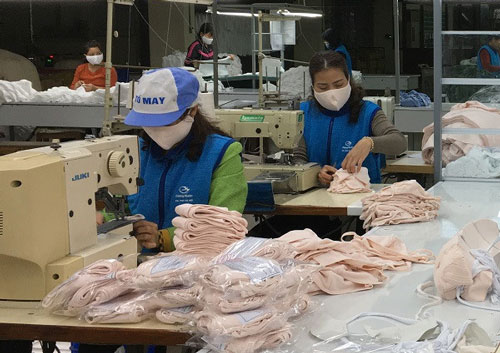Doanh nghiệp dệt may sẵn sàng cung ứng 50 triệu khẩu trang/tháng