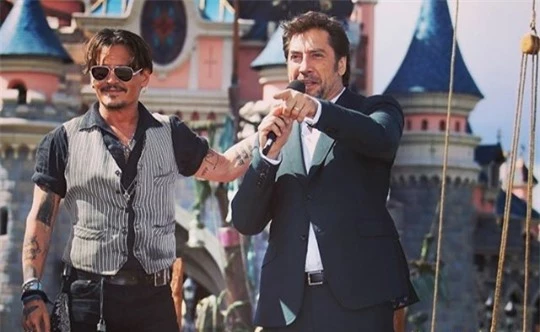 Cuộc chiến giữa Johnny Depp và vợ cũ: Đồng nghiệp nam lên tiếng bảo vệ Johnny - Ảnh 1.